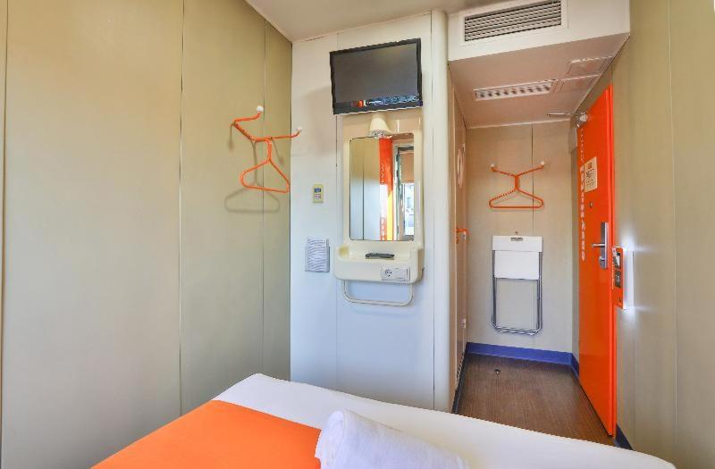 Easyhotel Sofia Sófia Quarto foto